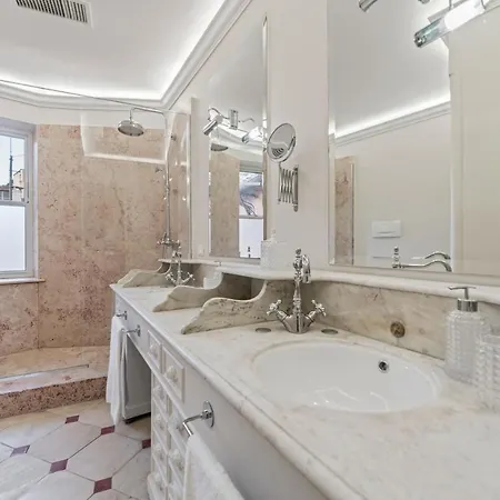 Διαμέρισμα Bmga L Viapaola43 Palace Luxury Penthouse 2bdr *